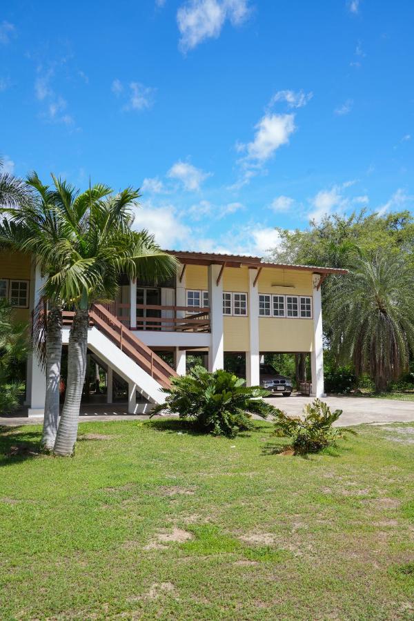 Cha-Am Beachside Detatched - Chambres d’hôtes Ban Sahakham