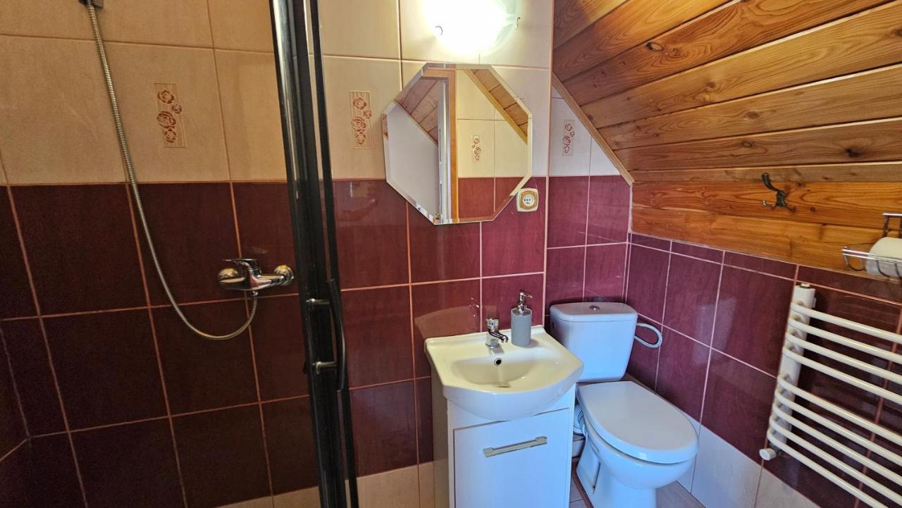 6-Bed Mixed Dormitory Room