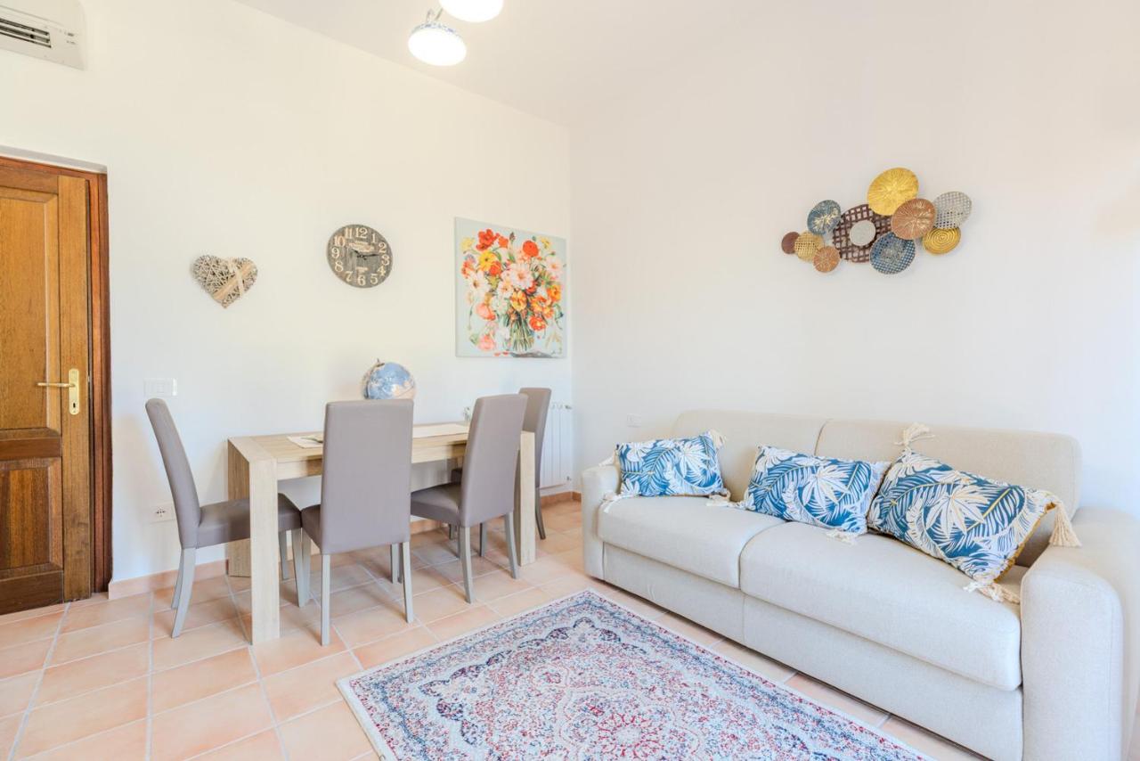 Delizioso Appartamento San Teodoro Lu Fraili - B&B