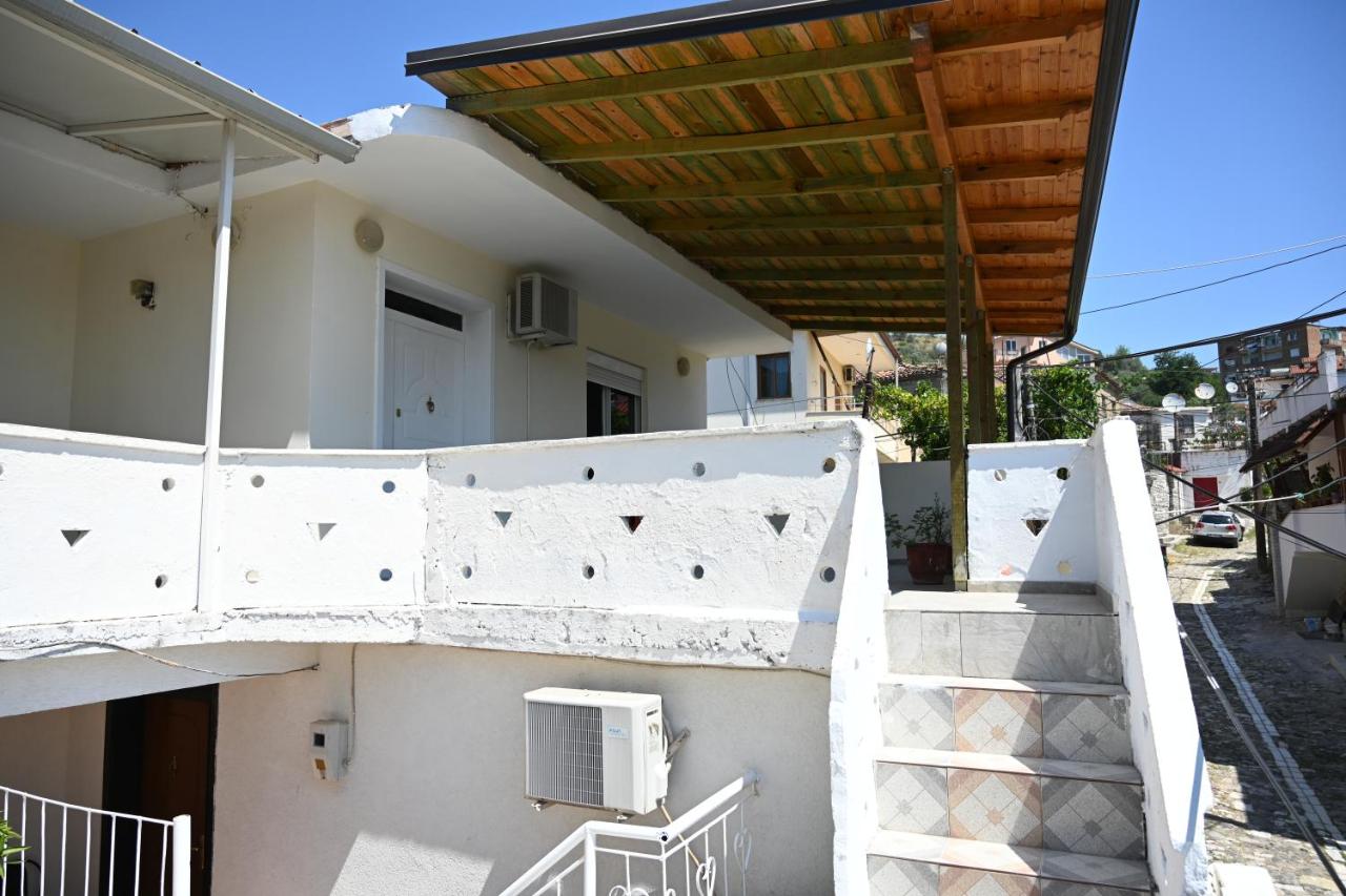 Leo Apartment - B&B Berat