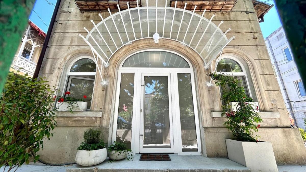 Romantic central apartment - B&B Constanța