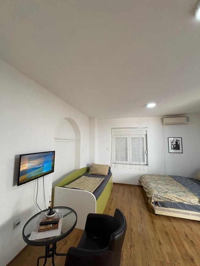 Carine Ap 2 - B&B Ivišovo Greblje