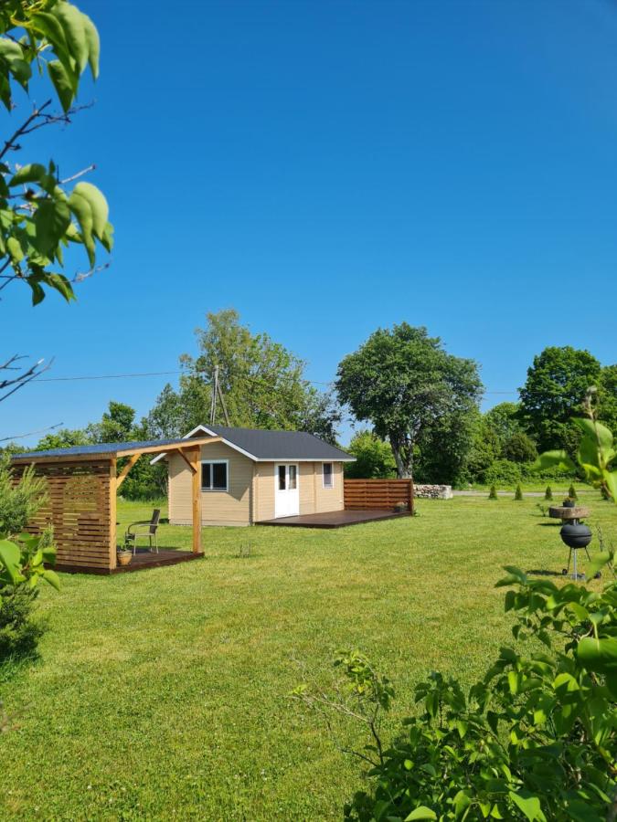 Jootme-Andruse Puhkemaja - Bed and Breakfast Kuressaare
