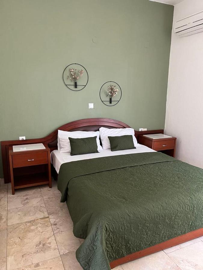 LaMar - B&B