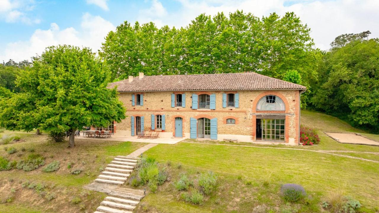 Magnifique grand gîte entier avec piscine et vue - B&B Lézat-sur-Lèze