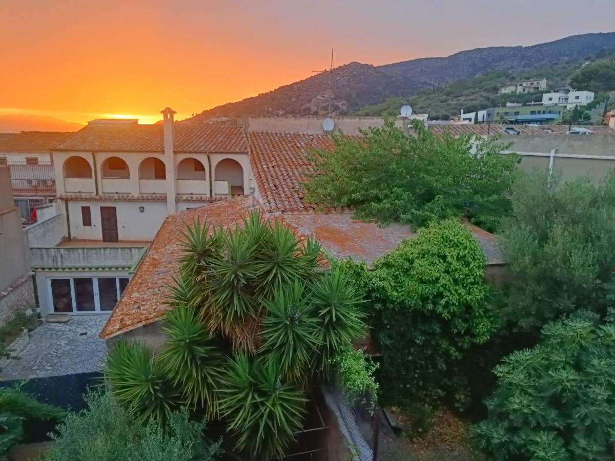 Ático relax con gran terraza y vistas a la Costa Brava - B&B