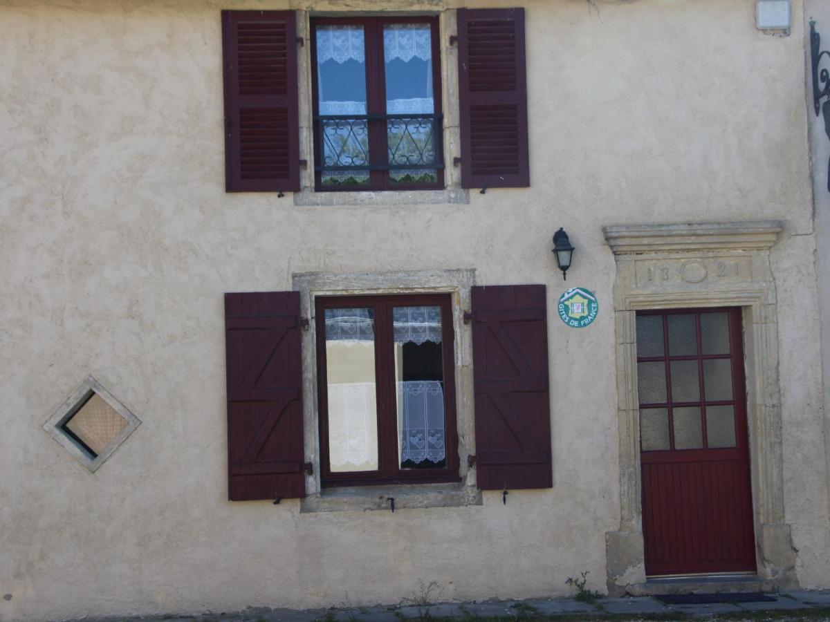 Gîte confortable à Halles-sous-les-Côtes avec cheminée et terrasse - FR-1-585-5 - Chambres d’hôtes Halles-sous-les-Côtes