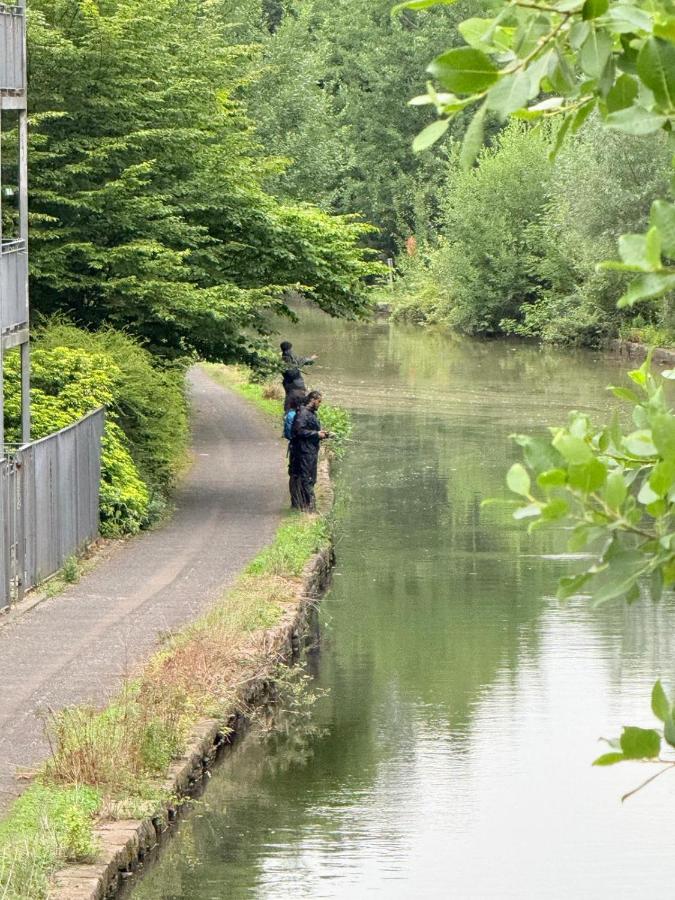 Lux City Apartments, CoOp Live,Etihad Stadium - B&B Manchester