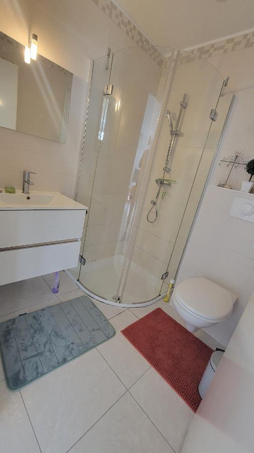 Escape and comfort near Ajaccio, beautiful 2 bedroom terrace - Chambres d'hôtes Alata