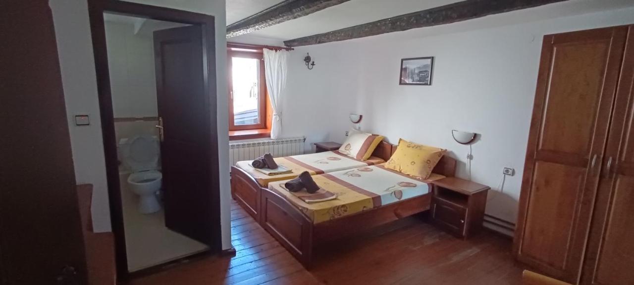 Zweibettzimmer
