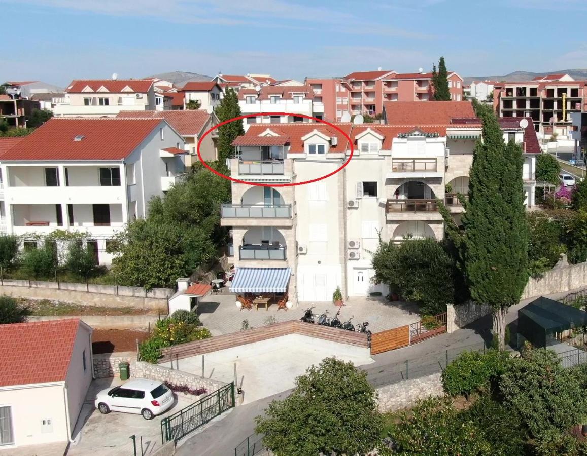 Divine Seaview - B&B Traù