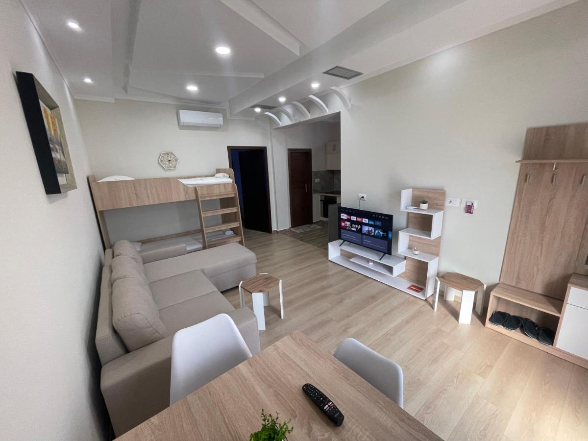 Apartment with Garden View
