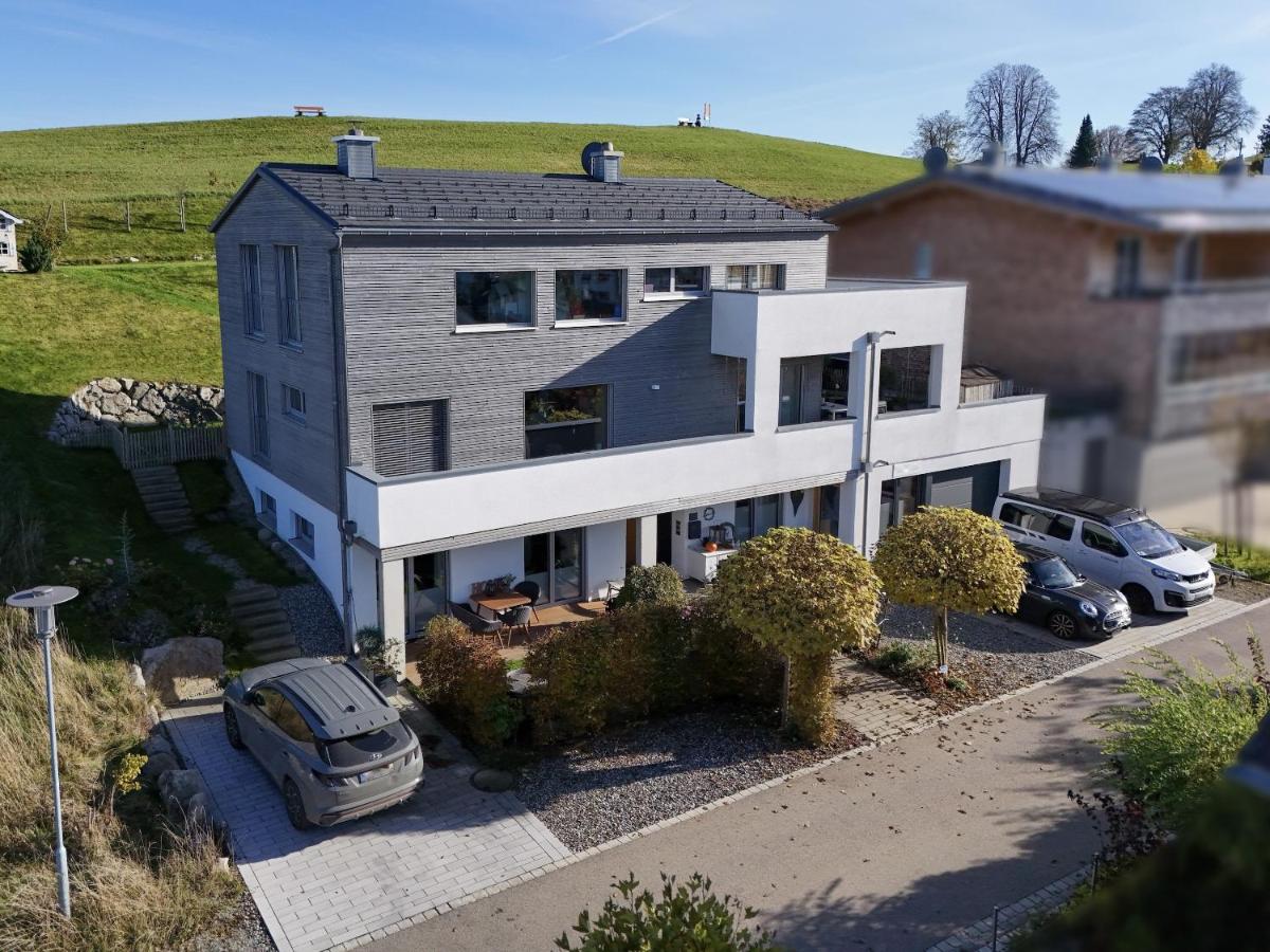 Ferienwohnung Allgäutraum - hochwertig, mit Whirlpoolwanne und Kaminofen - B&B