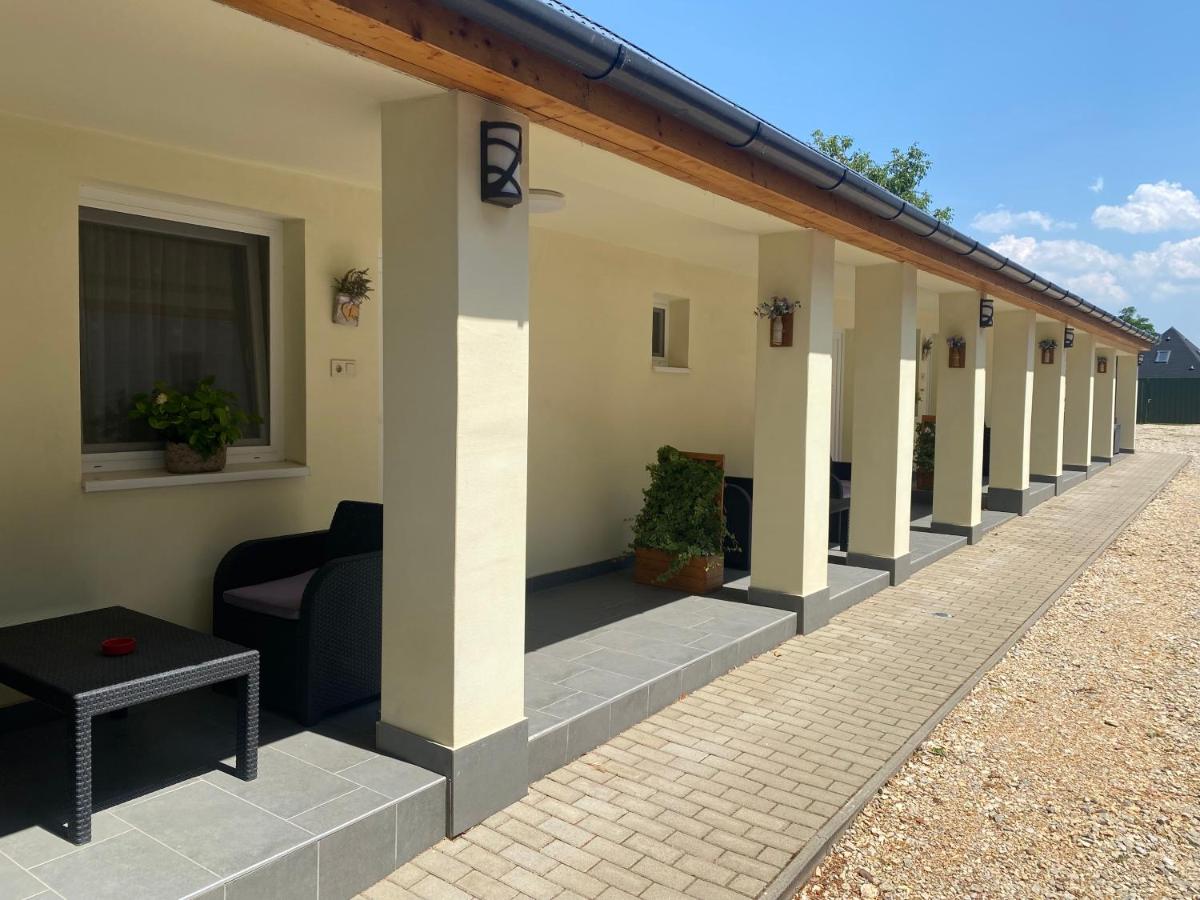 Levendula Vendégház - B&B