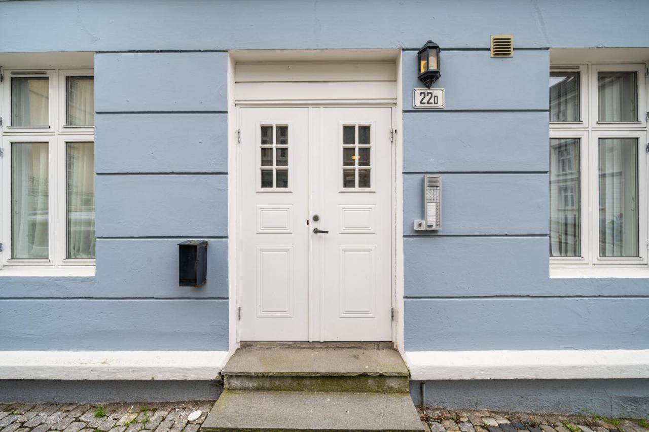 Central & Modern Apartment in the Coziest Street in Bergen - B&B