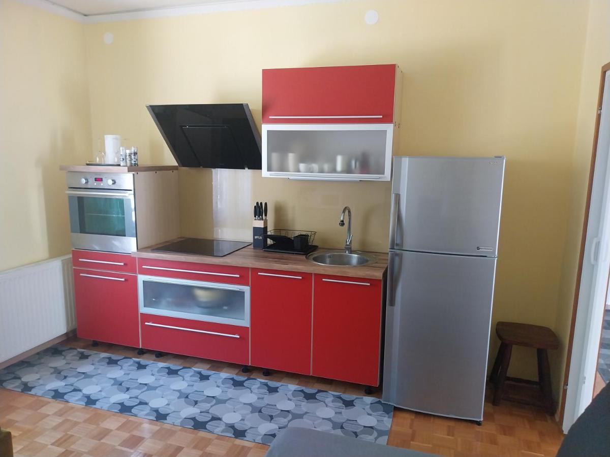 Apartma Bernardka - B&B
