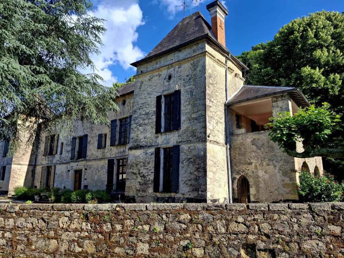 Château de Courtebotte - B&B Saint-Jean-de-Blaignac