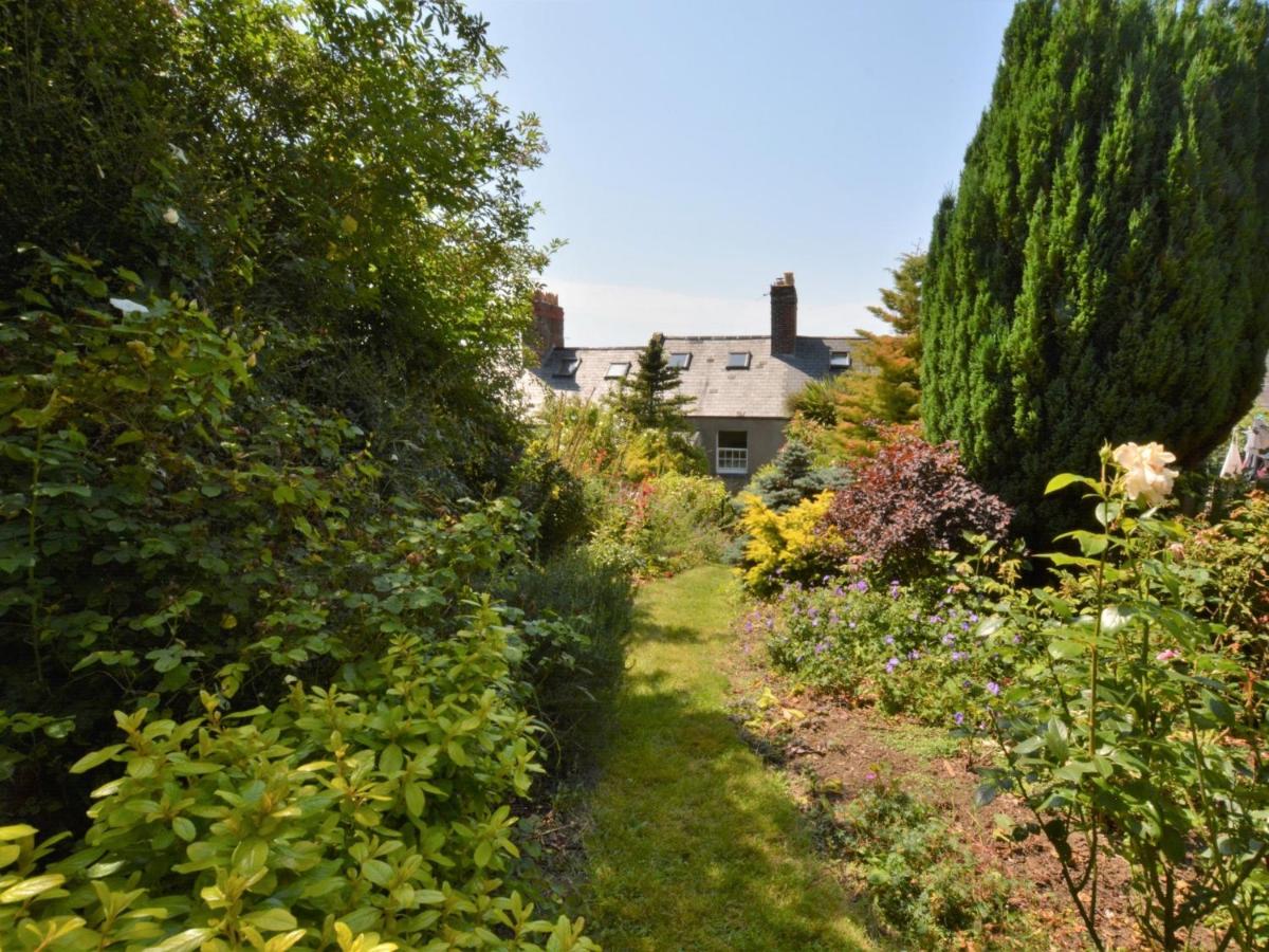 3 Bed in Bothenhampton DC160 - B&B Bridport