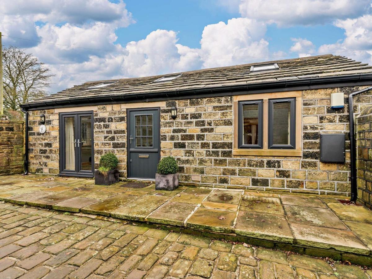 1 Bed in Sowerby Bridge 90213 - B&B