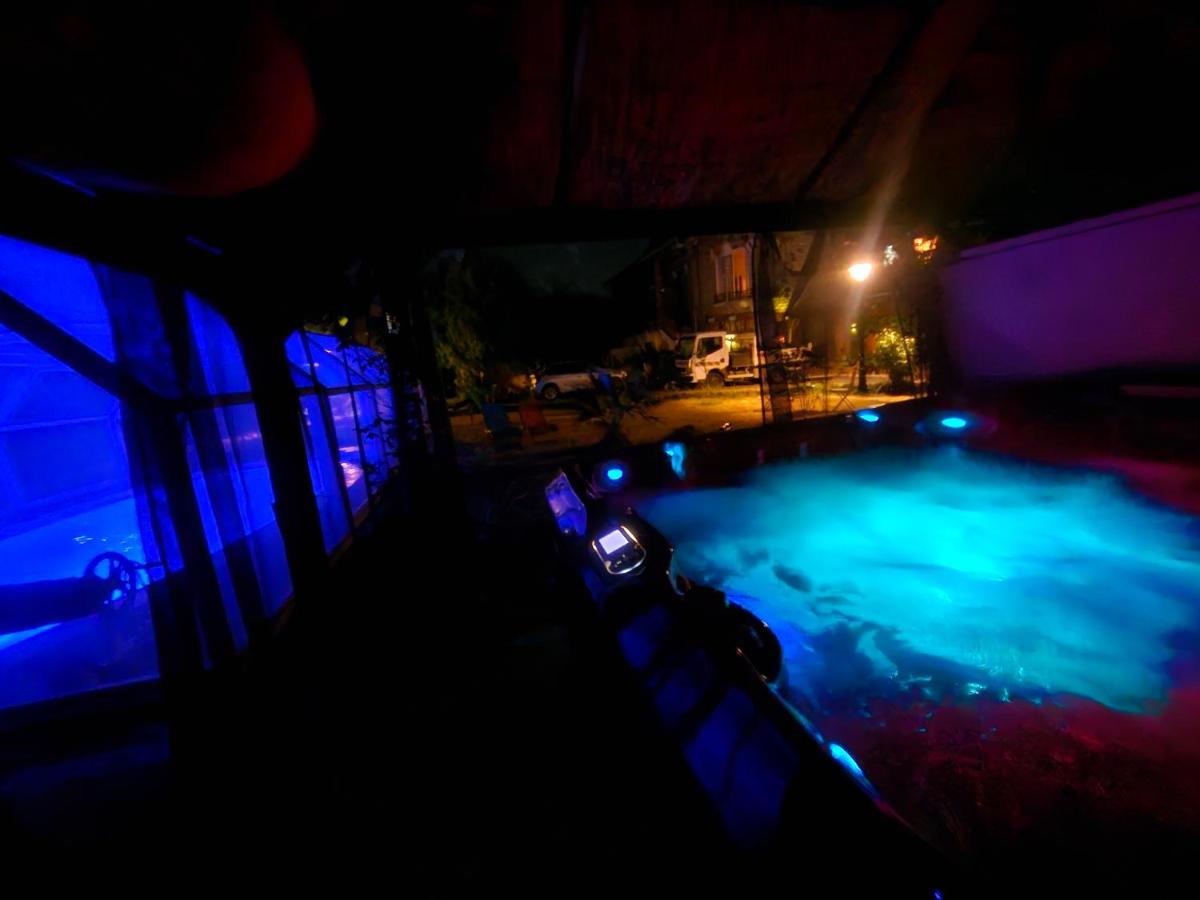 Gitedelatournelleauxerre - B&B