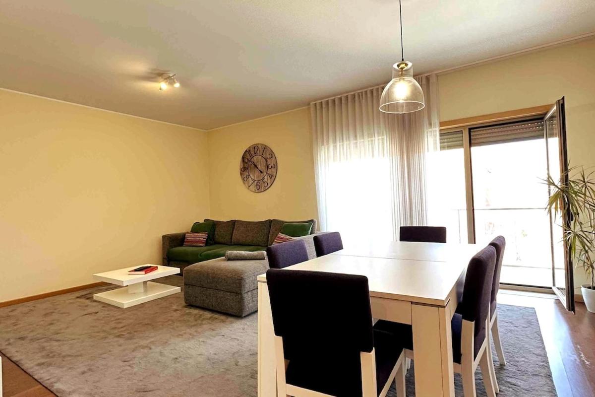Canidelo Modern Apartment - Bed and Breakfast Vila Nova de Gaia