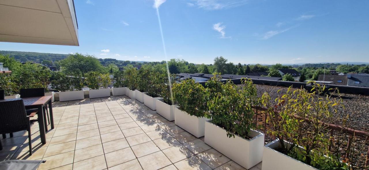 Penthouse mit Whirlpool, Traumblick und großer Dachterrasse - B&B