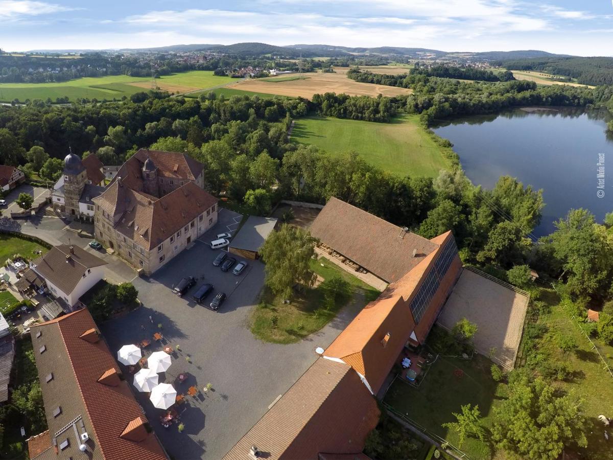 Schlossgut Franken - Schlossapartment Berthold - B&B
