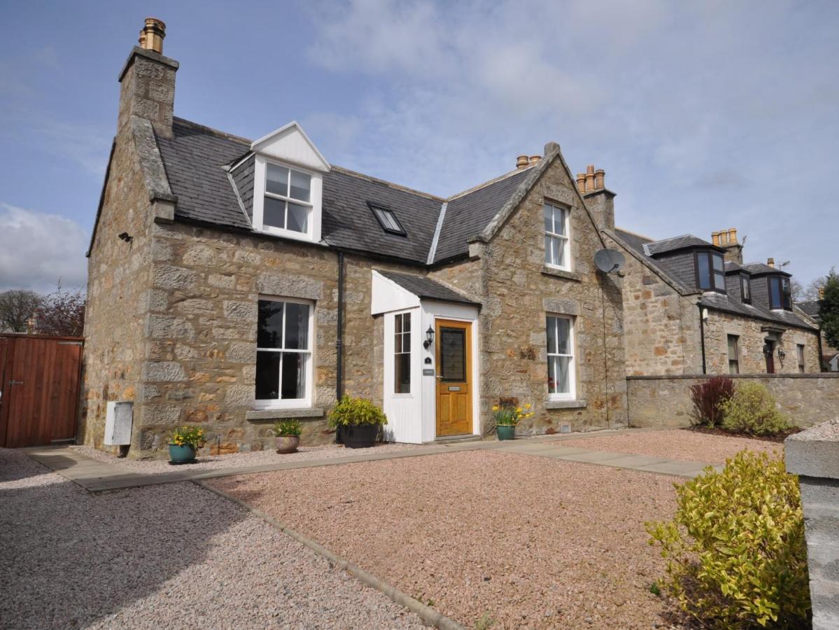 2 bed in Huntly AB171 - B&B