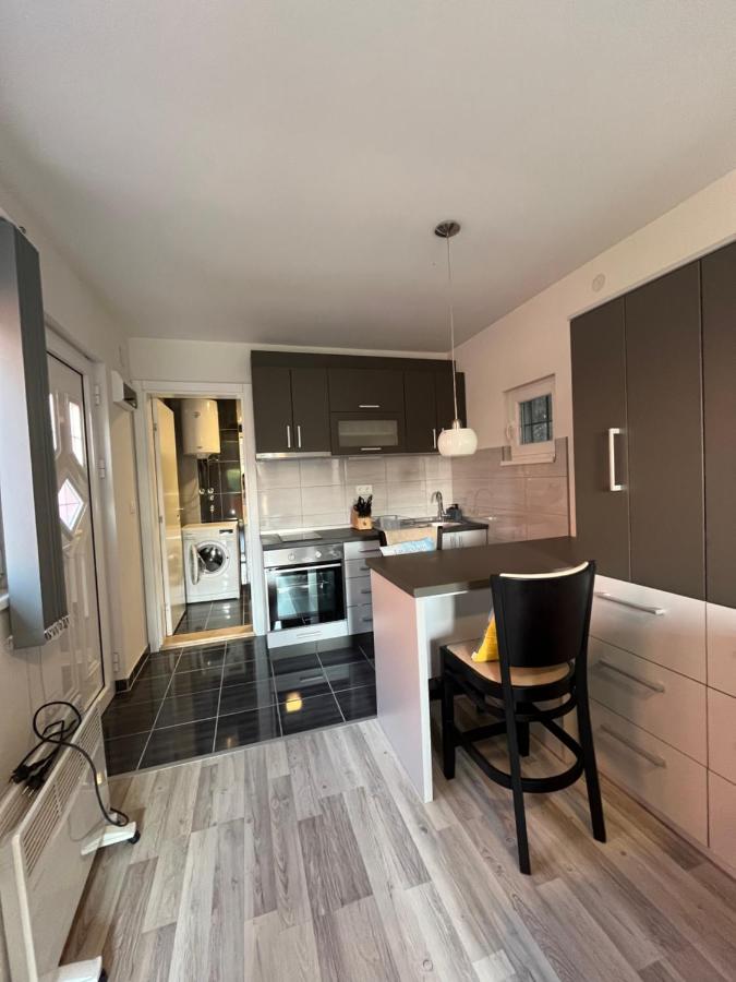 Apartman Ksenija - B&B