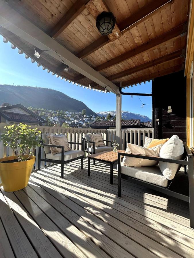 Central Apartment with a View - B&B