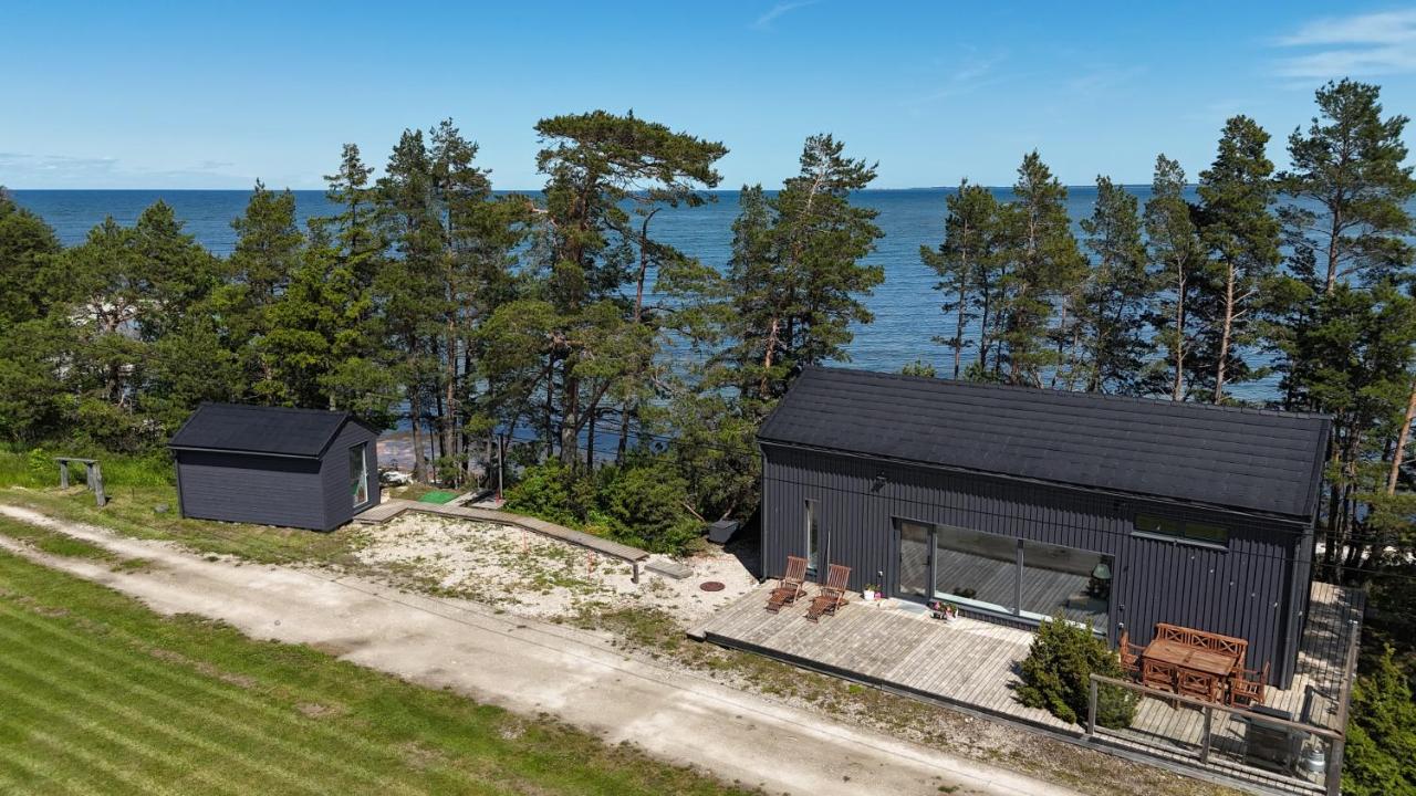 Seaside cottage Rebase Kuur - B&B