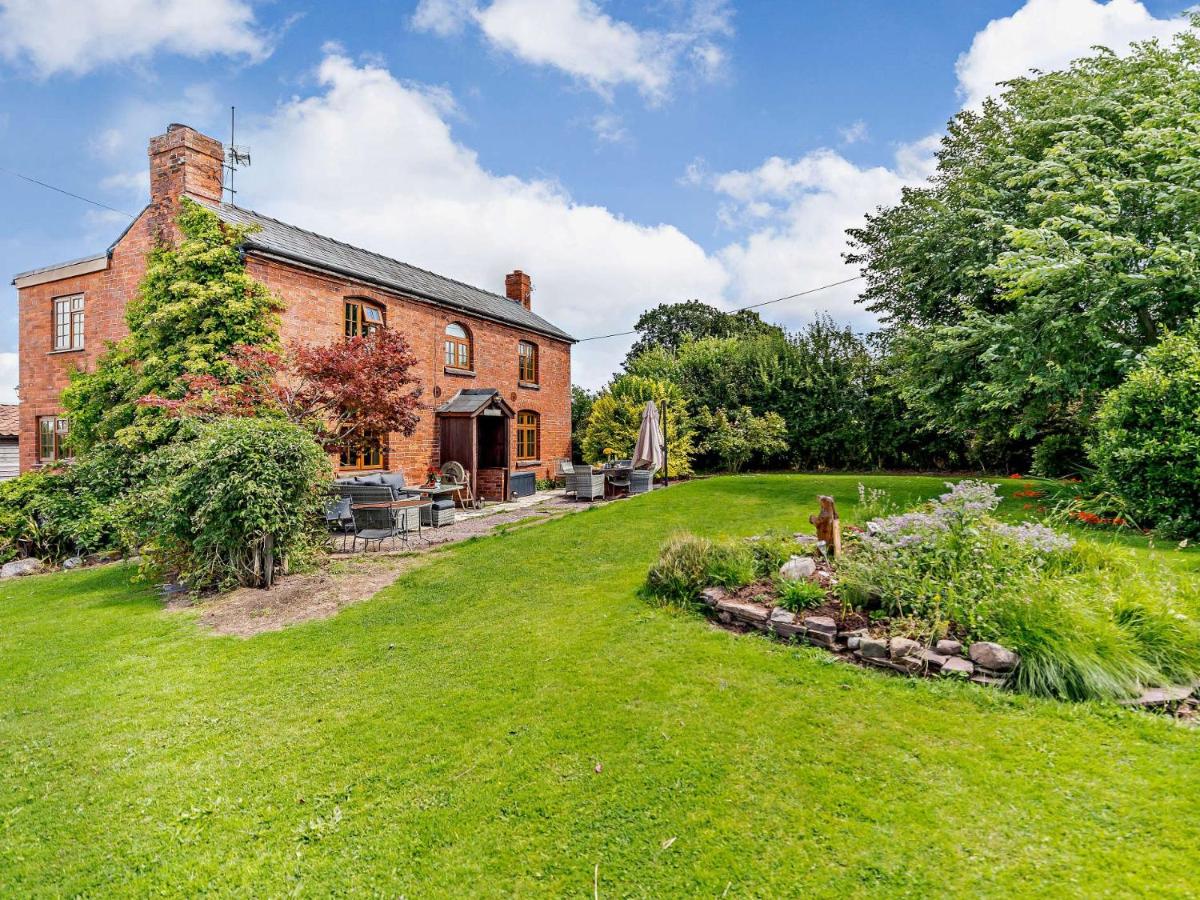 4 Bed in Hereford 44213 - B&B Hereford