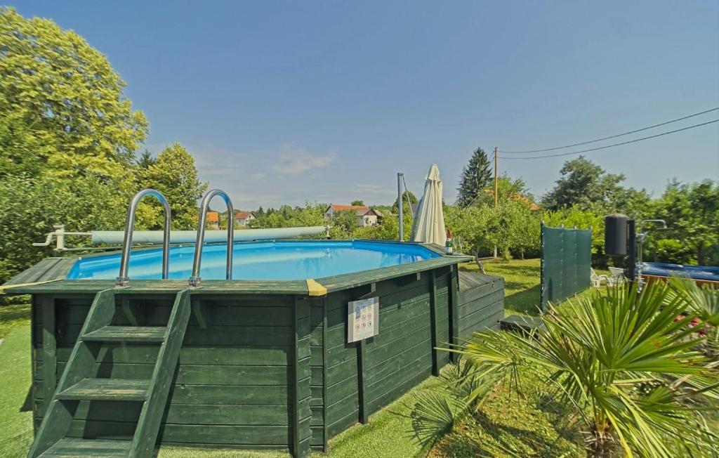 House Kiki by Villas Guide - Bed and Breakfast Trošmarija