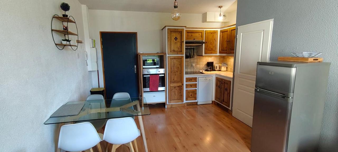 Charmant appartement avec vue sur montagnes idéalement situé - Ferienwohnung Guillestre
