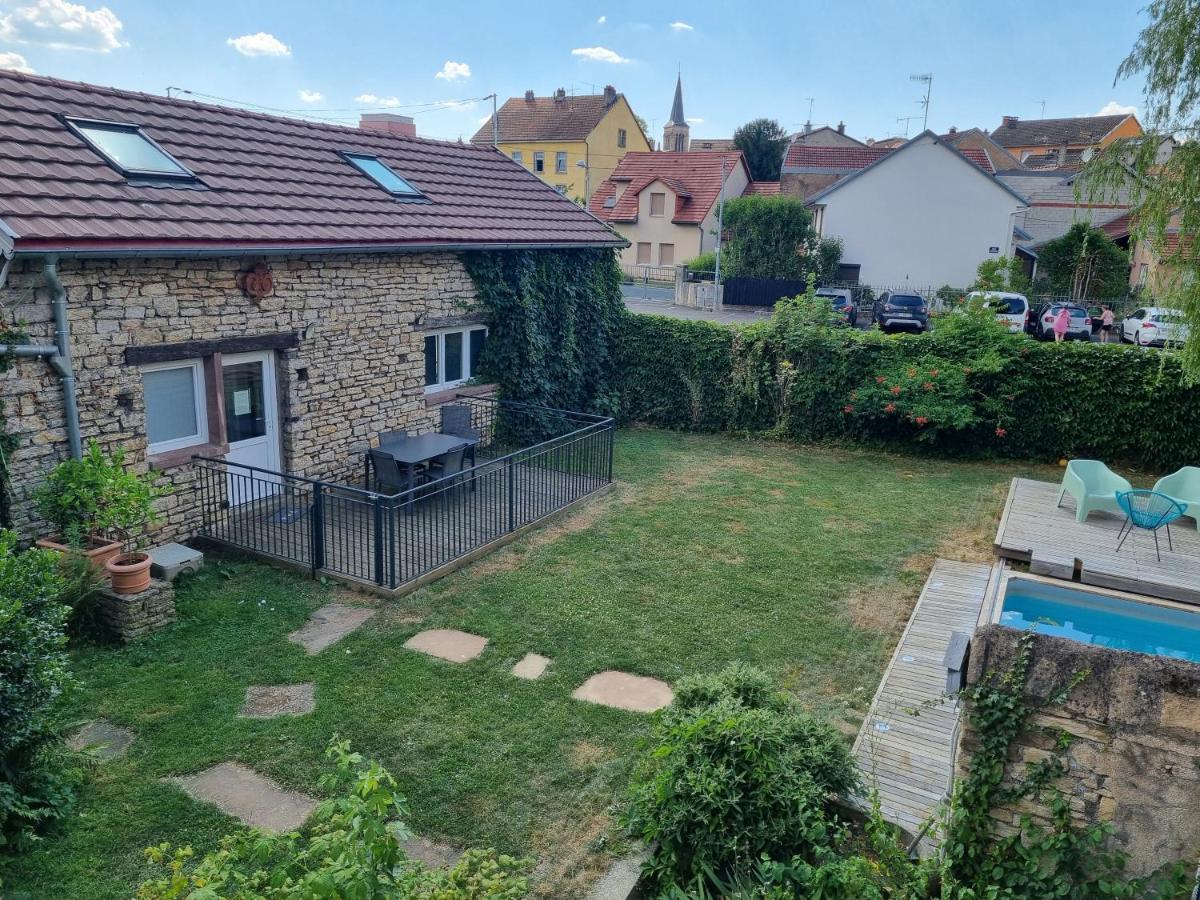 Jolie maison de centre-ville: Le Tournesac - B&B Héricourt