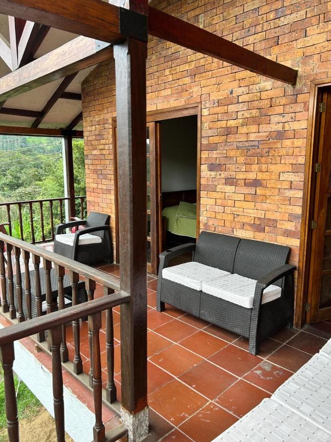 Finca Cafetera Montenevoso - B&B Sasaima