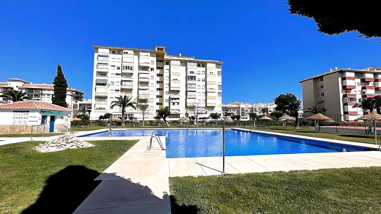 Apartamento Sol y Arena con vista al mar y piscina - B&B Torrox Costa