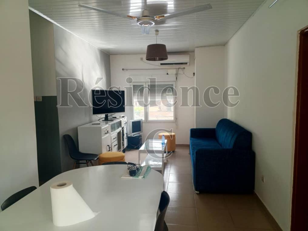 C House - Ferienwohnung Azyagbang