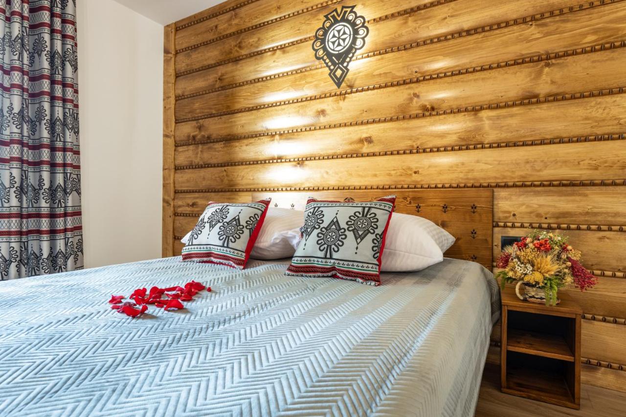 Studio Apartment with King Bed