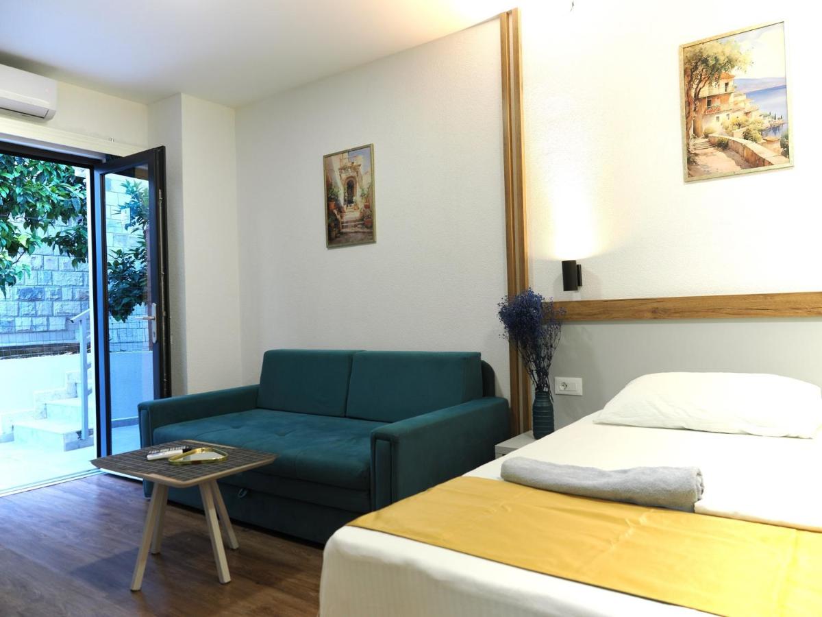 Estudio con terraza