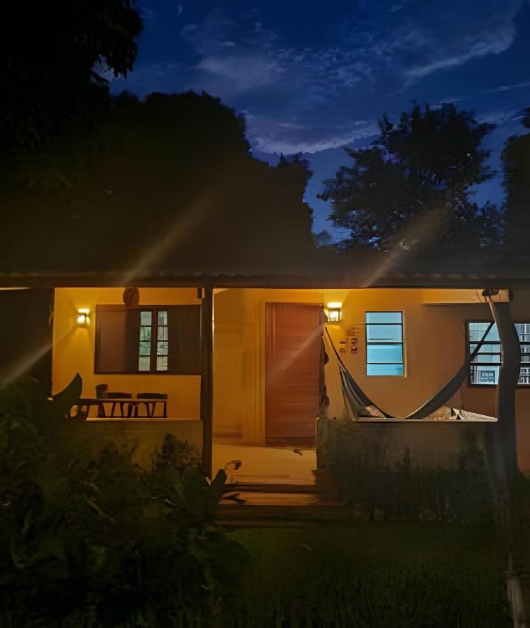 Casinha Amarela - anexo ao Camping Pé na Jaca - B&B Bonito