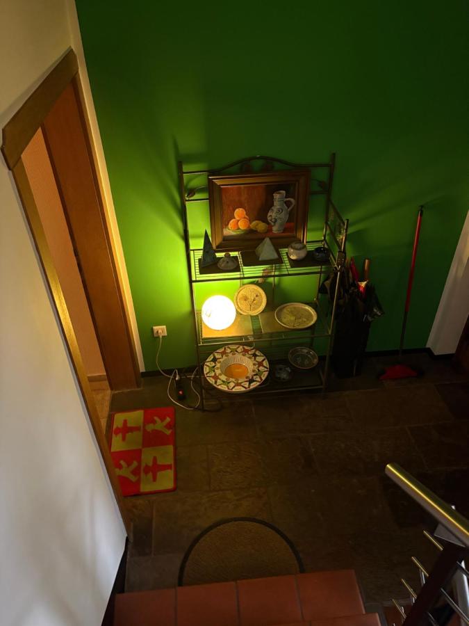 Sehr schöne, große und zentral gelegene Wohnung - B&B