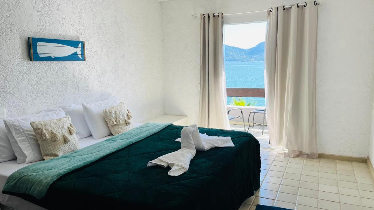 Habitación Doble Deluxe con balcón y vistas al mar