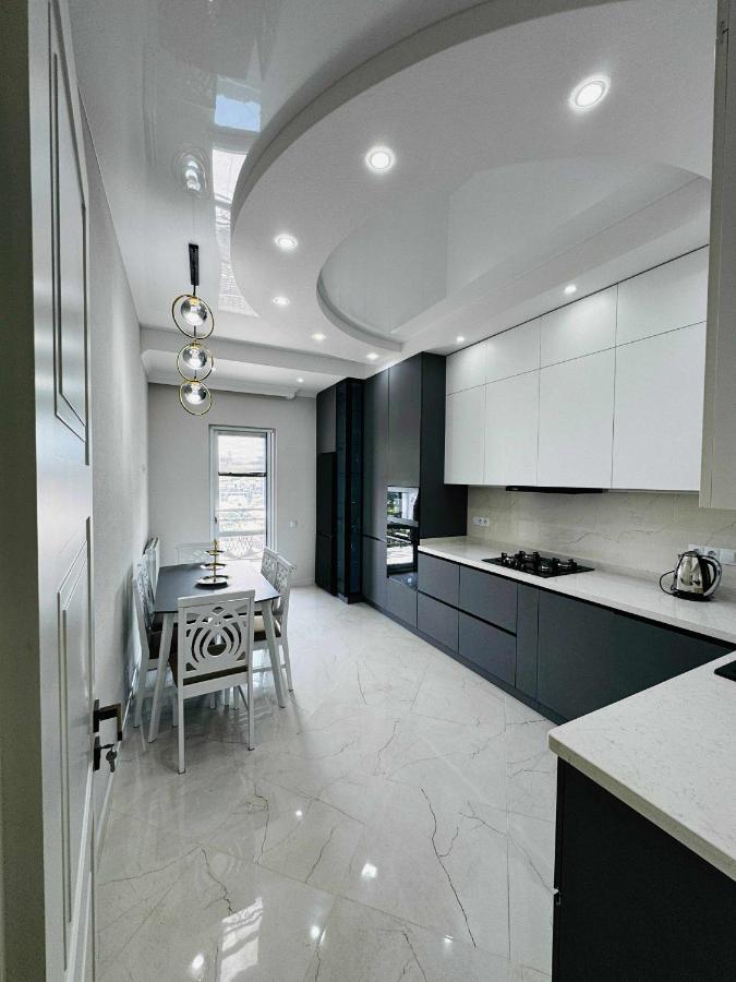 Modern Comfortable Apartment in Kutaisi - B&B
