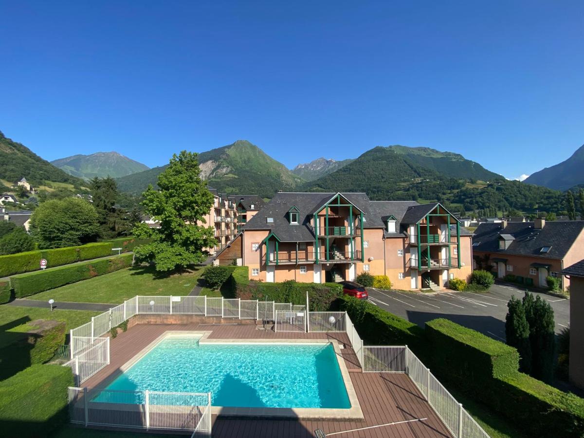Appartement jolie vue et piscine - B&B