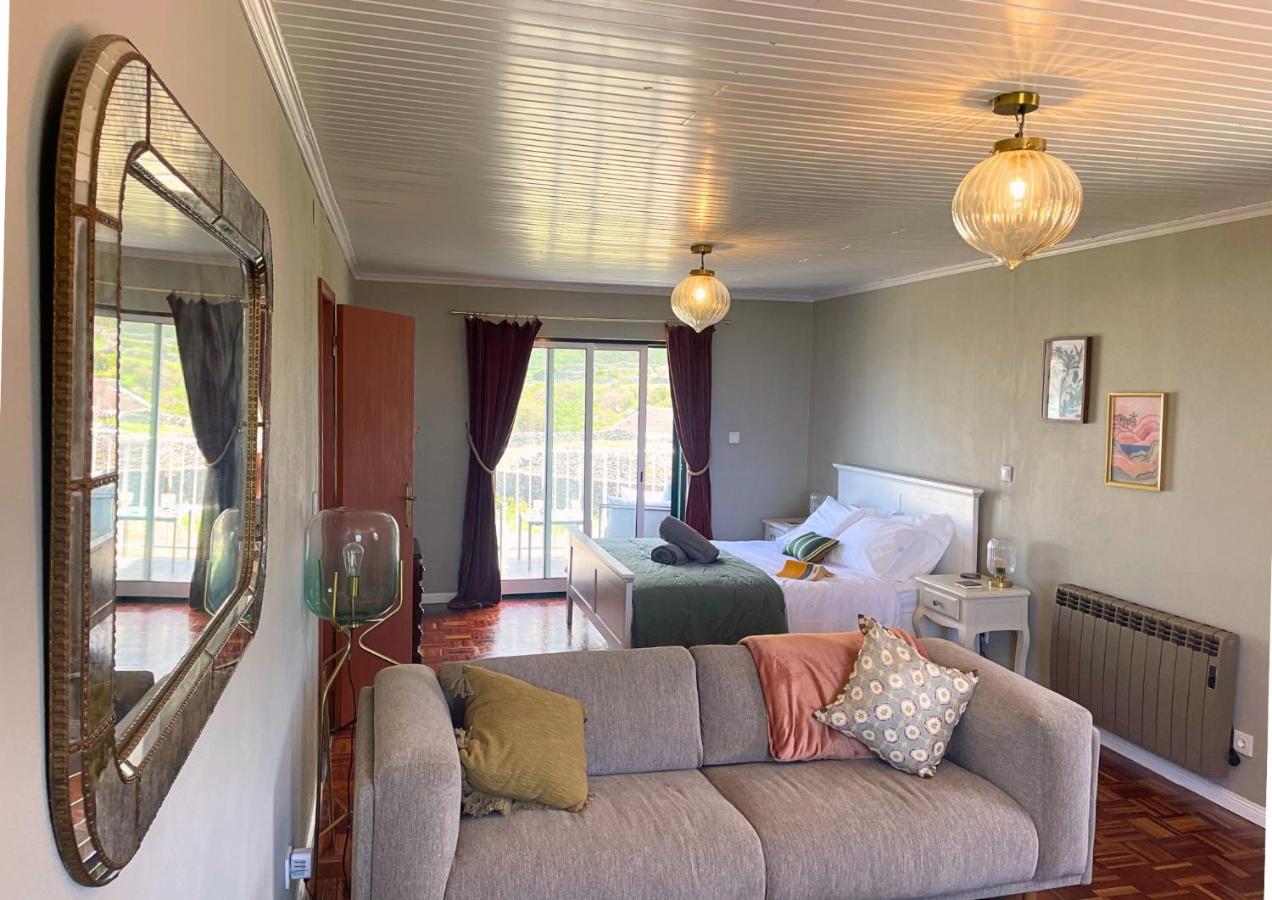 Deluxe Double Room with Balcony and Sea View