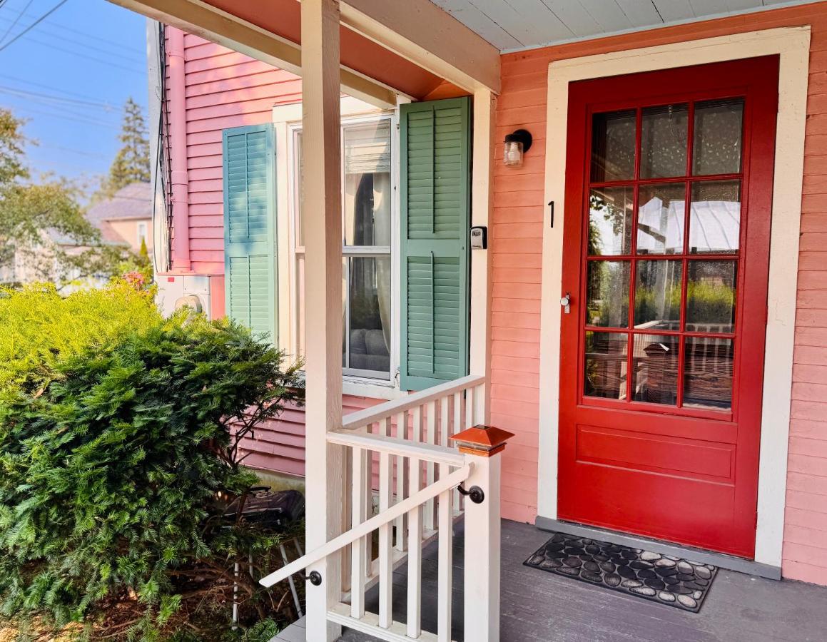 Cozy 1BD in Historic Shelburne - B&B
