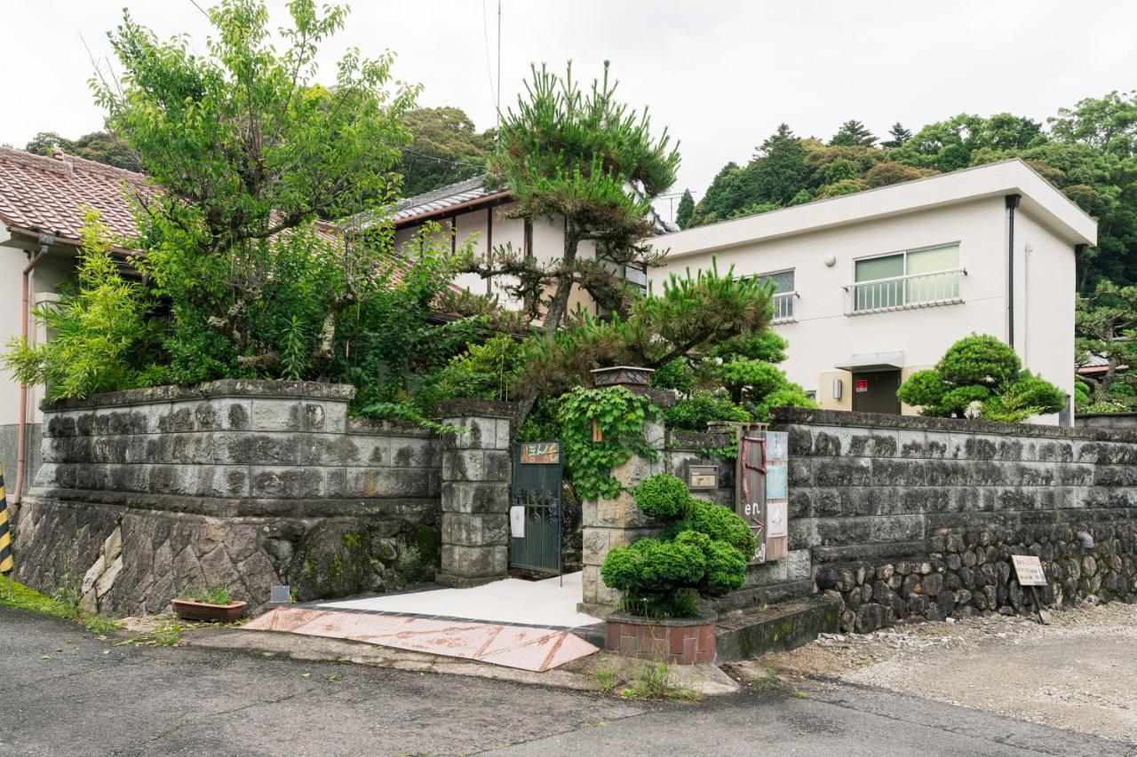 OSAKA GUEST HOUSE つながる旅の宿-en house- - Chambres d’hôtes Mikkaichichō