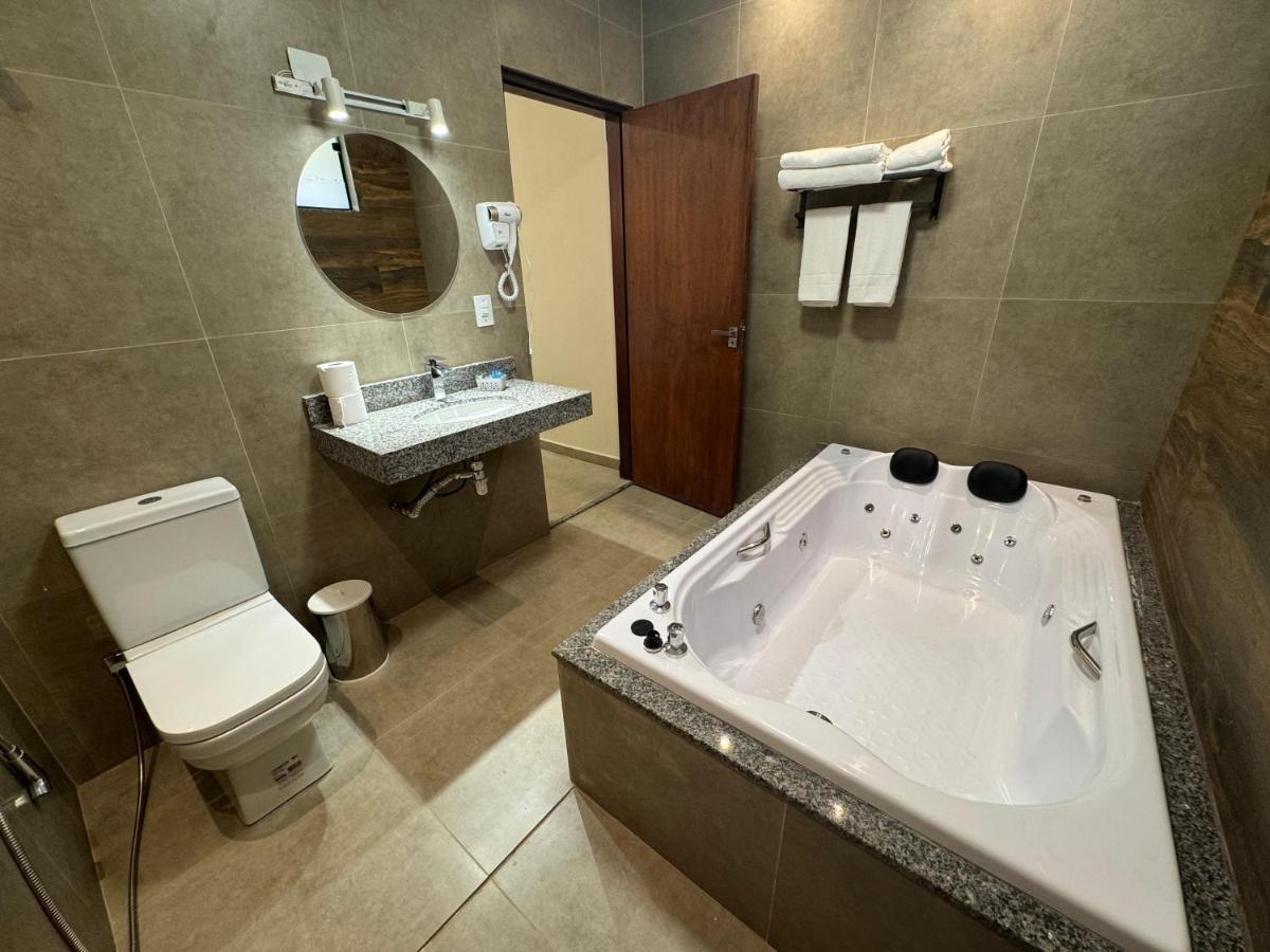 Chambre Double avec Baignoire Spa