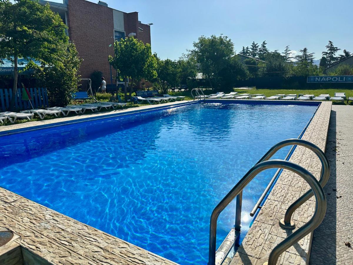 Napoli Nataxtari hotel,pool,bar,kamping - B&B Nat’akht’ari